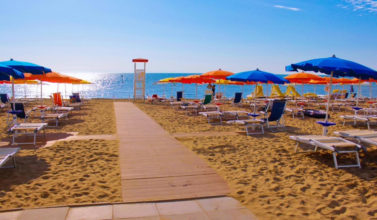 Holiday Village Линьяно-Саббьядоро Экстерьер фото